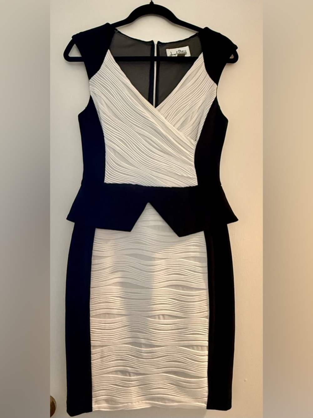 Joseph RibkoffChic Contrast Black and White Peplum Dress